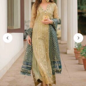 Elegant Green and Gold Women's Dress